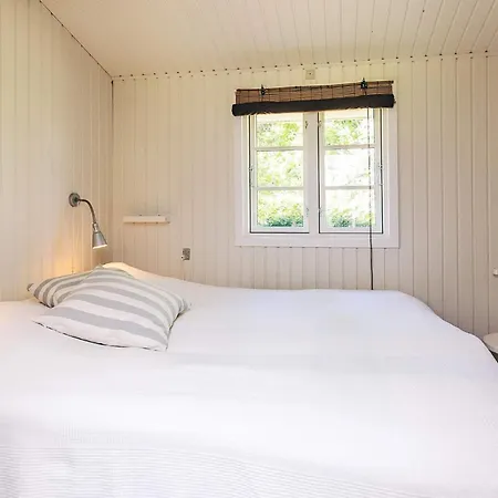 6 Person In Gilleleje-by Traum Gilleleje