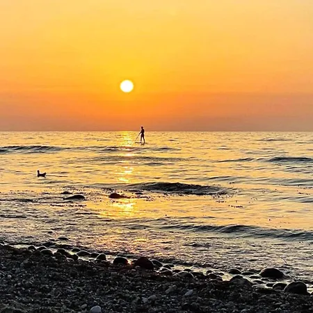6 Person In Gilleleje-by Traum